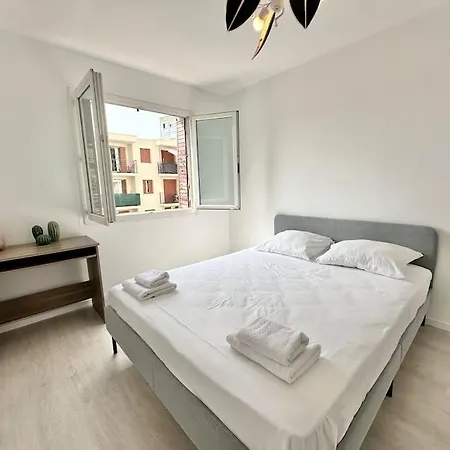 Superbe Neuf - A 5 Min A Pied Apartmán *